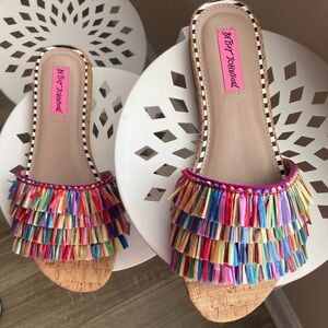 Betsy Johnson Sandals 7.5